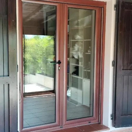 Casa Oscar Nyaraló
